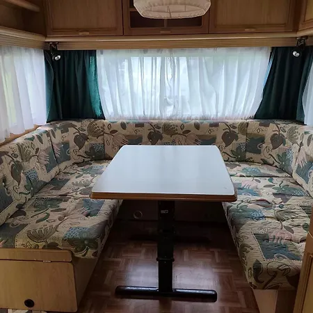 Vanessa - Camp Pod Kastany キャンプ場 Morávka